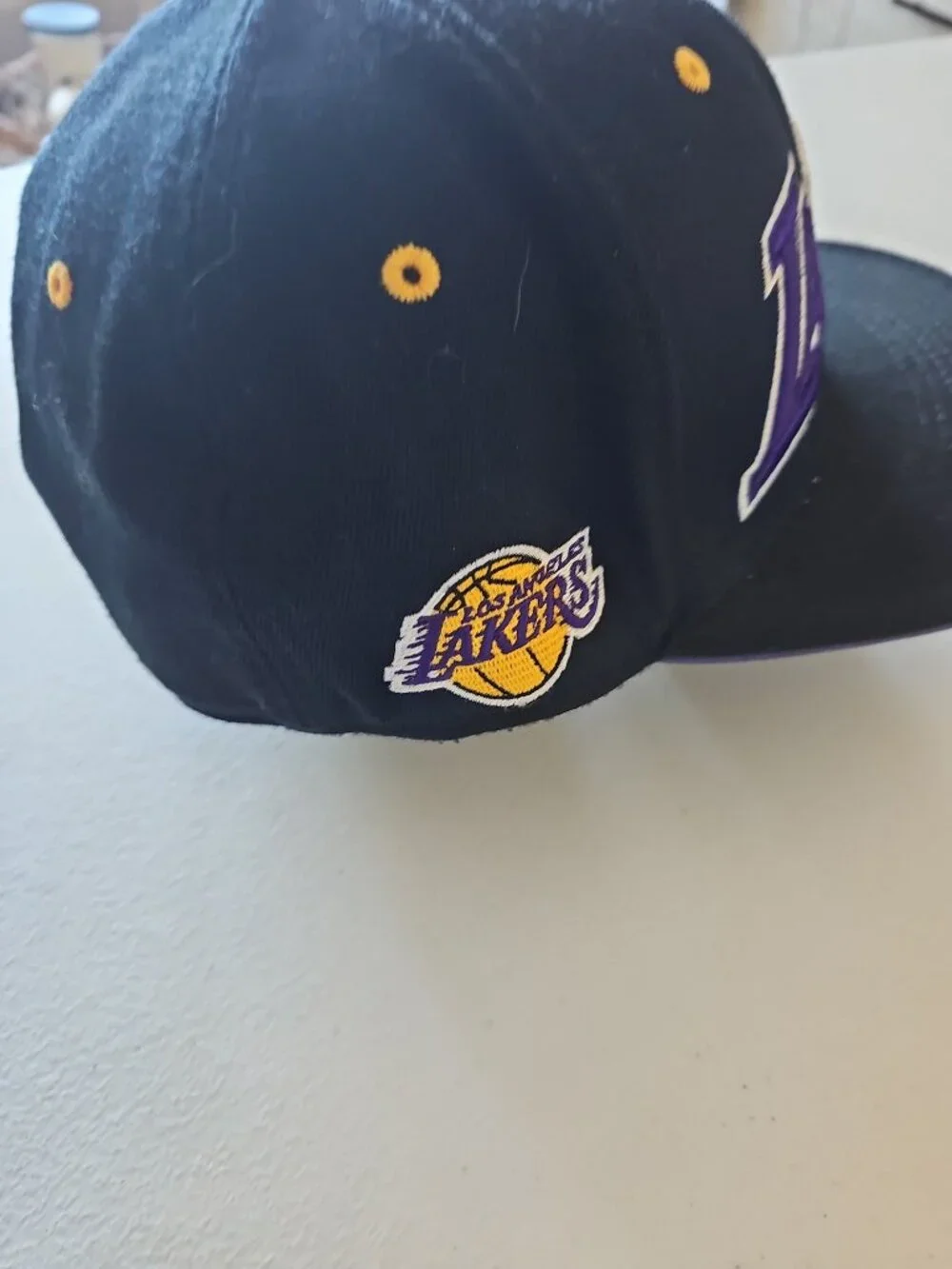 Adidas Los Angeles Lakers NBA Official Fitted Cap Hat Basketball | Size S/M